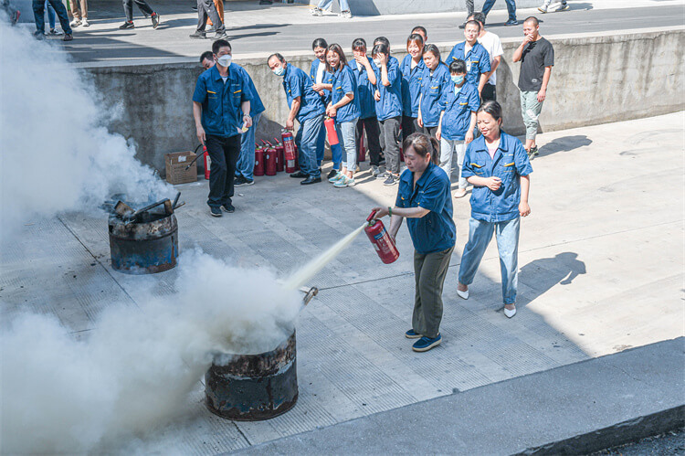 永安行開(kāi)展消防安全月活動(dòng) 強(qiáng)化員工消防意識(shí) 永安行開(kāi)展消防安全月活動(dòng) 強(qiáng)化員工消防意識(shí)